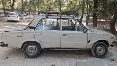 Vaz 2106 sotiladi