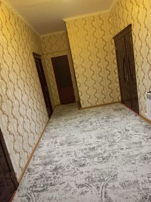 Qarshida 3 xonali uy sotiladi