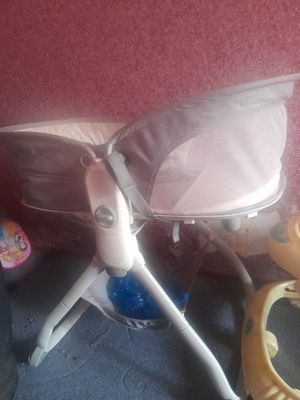 продаётся кроватка и ходунок