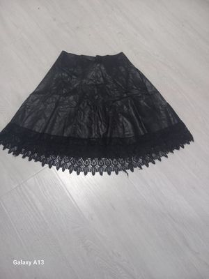 Продаётся чёрная юбка
