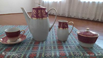 Продаю чайный сервис, эмалированный ведро и мантыщницу