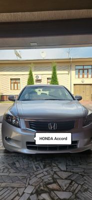 Автомобиль Honda Accord