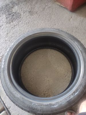 Шины 215/45/R17 продам 3 штуки есть