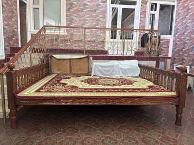 Тапчан Б/У очень хорошее состояние