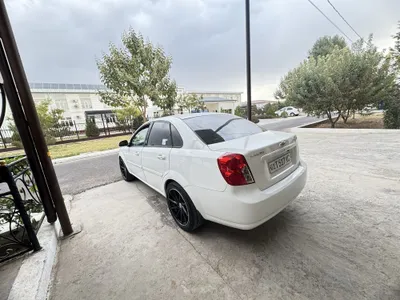 lacetti 2012 oq 329000ming yurgan kraska taglariga sepilgan