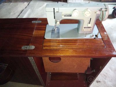 Продается швейная машинка чайка 3 в отличном состоянии