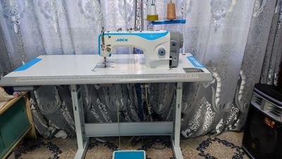 Продаются швейная машинка