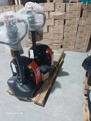 Тележка / рохля / рохле / штабелер / электр штабелер / электр рохля