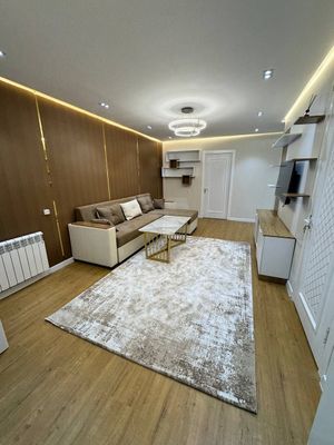 Chilonzor 8 kvartal Parus oldida arendaga uy beriladi