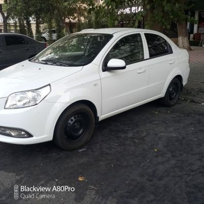 Nexia 3 LT srochno sotiladi
