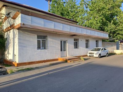 Savdo do'koni sotiladi
