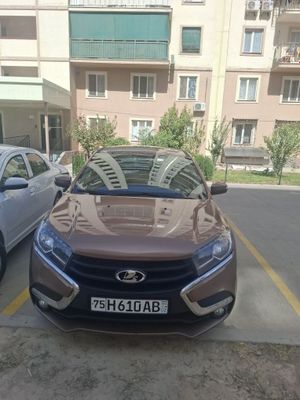Срочно продаётся Lada x-ray