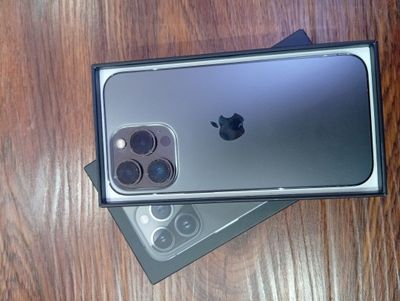 Iphone 13 pro 256gb 99% aybi yoq imekadan oʻtgan KHA region karopka