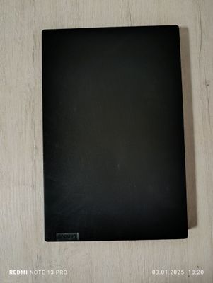 Notebook Lenovo olinganiga 3 oy bolgan deyarli iwlatilmagan