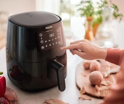 Аэро фритюрница/Airfryer Philips HD9243