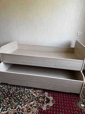 Кровать иккитаси биттада
