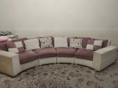 Продаётся мягкий и прочный диван