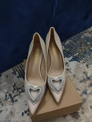 Oyoq kiyim yangi kiyilmagan 37 razmer Xitoy