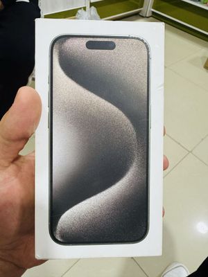 Iphone 15 pro natural titanium