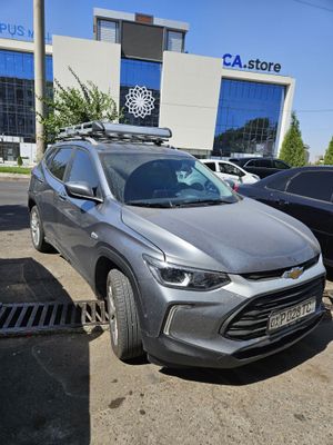 Tracker 2 2024 LTZ
