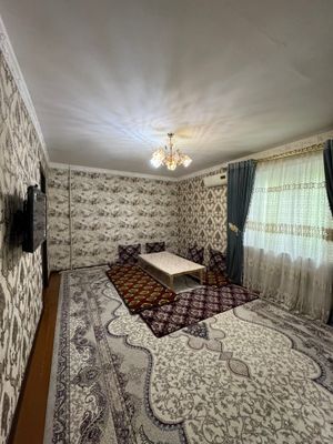 СРОЧНО ! Чиланзар 8. Парус. 1 комнатная 2 х 6