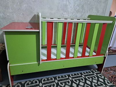 Bolalar Kravati shkafchasi bilan