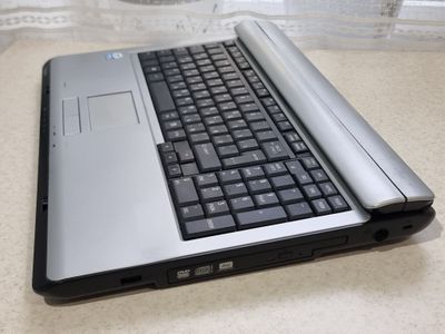 Продаётся компактный мини-ПК в корпусе ноутбука — Toshiba Satellite