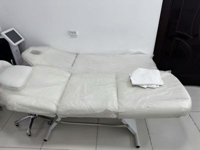 Продаётся кушетка и фитобочка