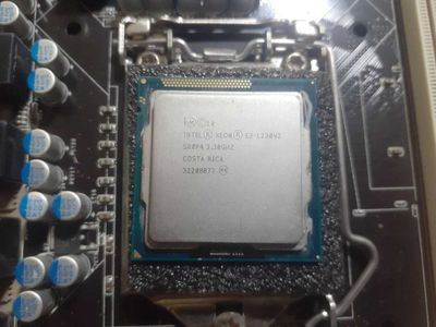 I7 3770 BIOSTAR 2*8GB OZU