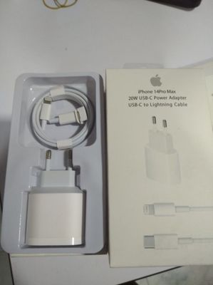 iPhone zaryatka 14