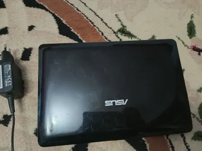 Toshiba noutbook. Core i3. 4 yadro. 256 gb ssd. Batareykasi yaxshi