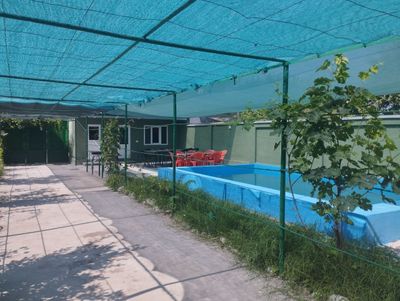 Dacha sotiladi Piskent 1chi moʻstda