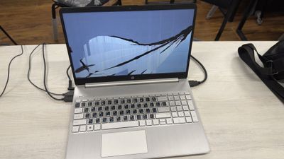 HP Ryzen 5 nootebook