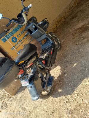 Skuter sroshni satiladi
