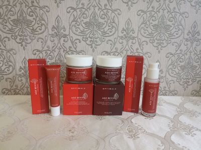 Optimals Age Revive 4 входовый набор для лица.