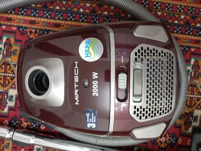 Миртеч пылесос 2000 W.