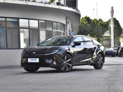 Кроссовер Toyota bz5 550 PRO