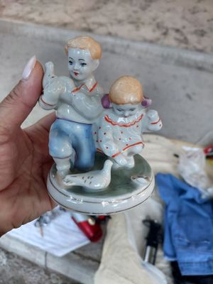 Продаётся статуэтка