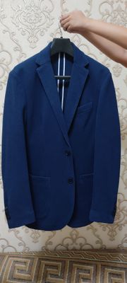 Пиджак Mango. Холати яхши размер 48-50 Л.