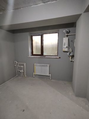 Чиланзар23 60м² 2 кабинета цоколь 2я линия от дороги