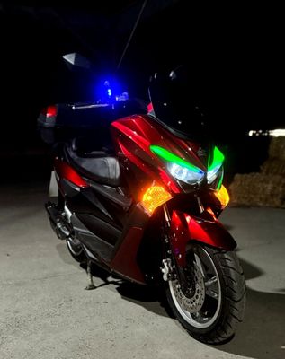 Skuter Yamaha Smax