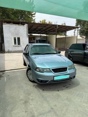 Нексия 2 2013год делфин