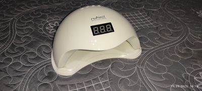 LED лампа для маникюра