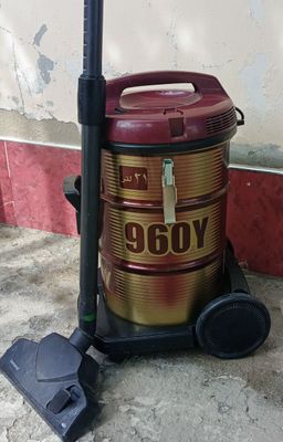 Пылесос Hitachi.