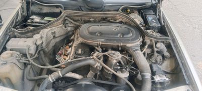 Продам mers w124 E230 1988года
