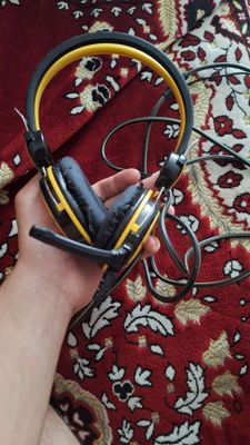 Продаются игровые наушники