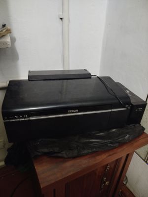 Рангли принтер L805 сотилади (6 та ранг)