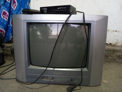 2 ta televizor yangi.