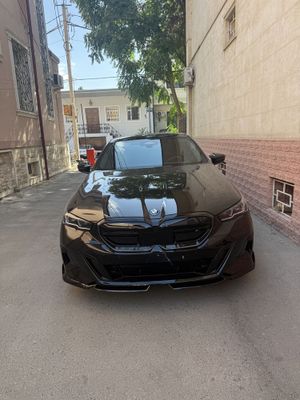 BMW i5 M edrive 35L (нотариус)