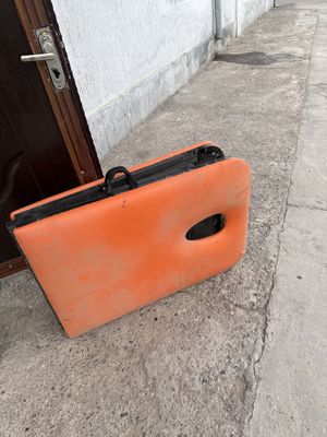 Massaj uchun maxsus kushetka